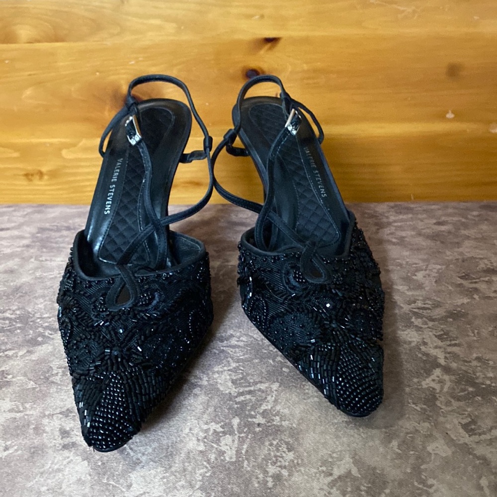 New Valerie Stevens Black Low Heels Size 8